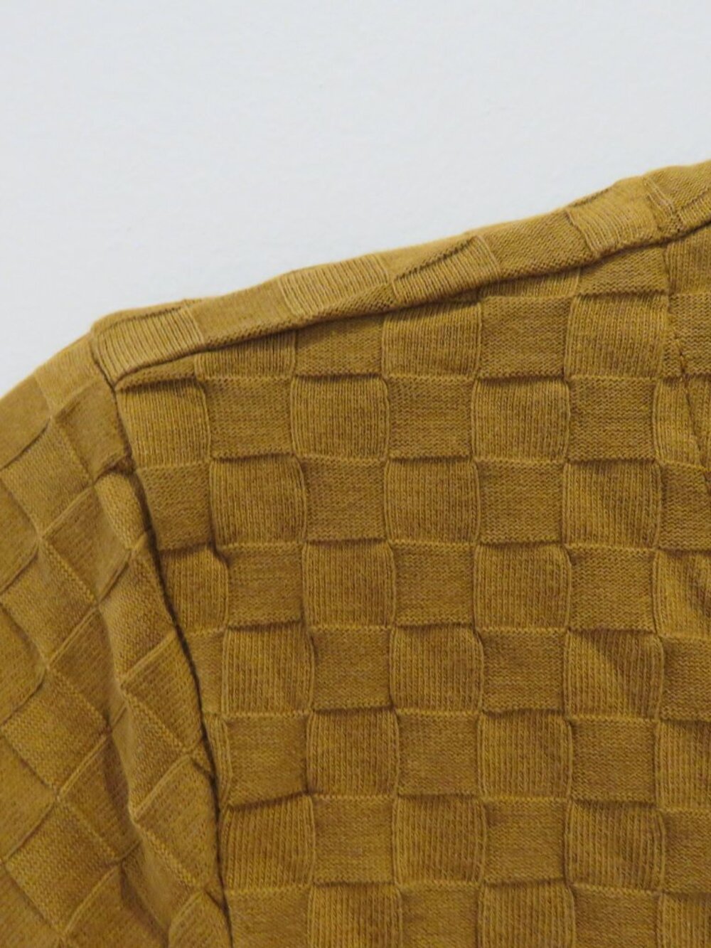 MADEWELL V-Neck Cardigan in Checkerboard Jacquard in Sepia Small Granola Girl - Picture 5 of 13